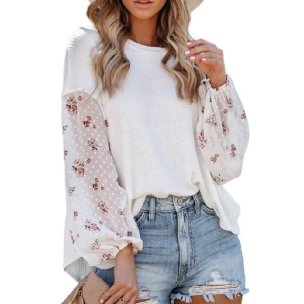 White Blossom Swiss Dot Knit Top 🌼💐